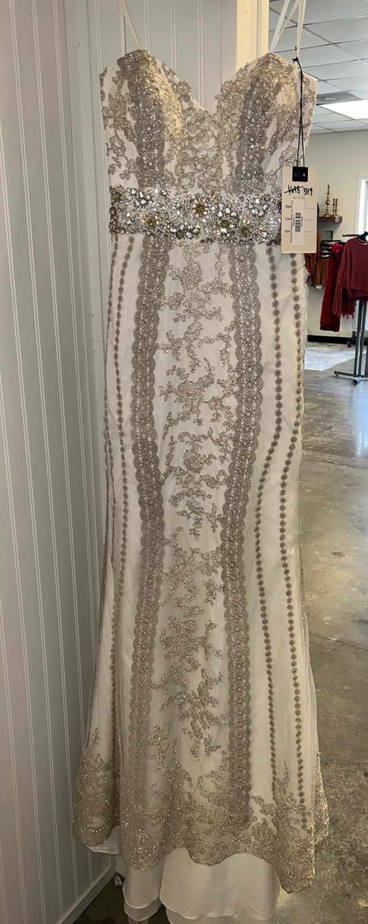 MacDugal beaded gown size 6 ivory